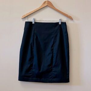 Tahari Navy Blue Pencil Skirt High-Waist, Fully Lined, Back Zip & Slit. W- Sz 8